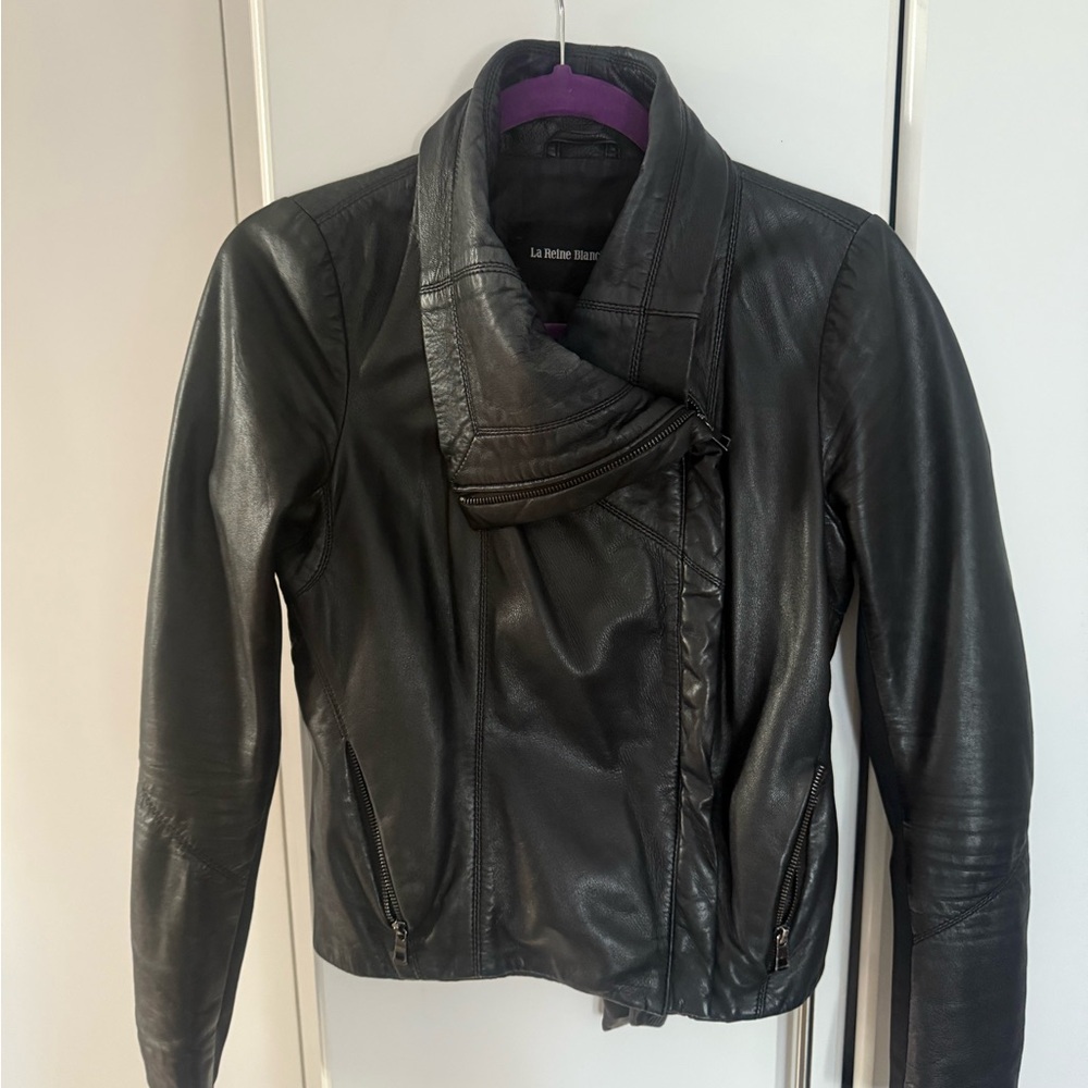 La Reine Blanche Genuine Leather Jacket – Size Small